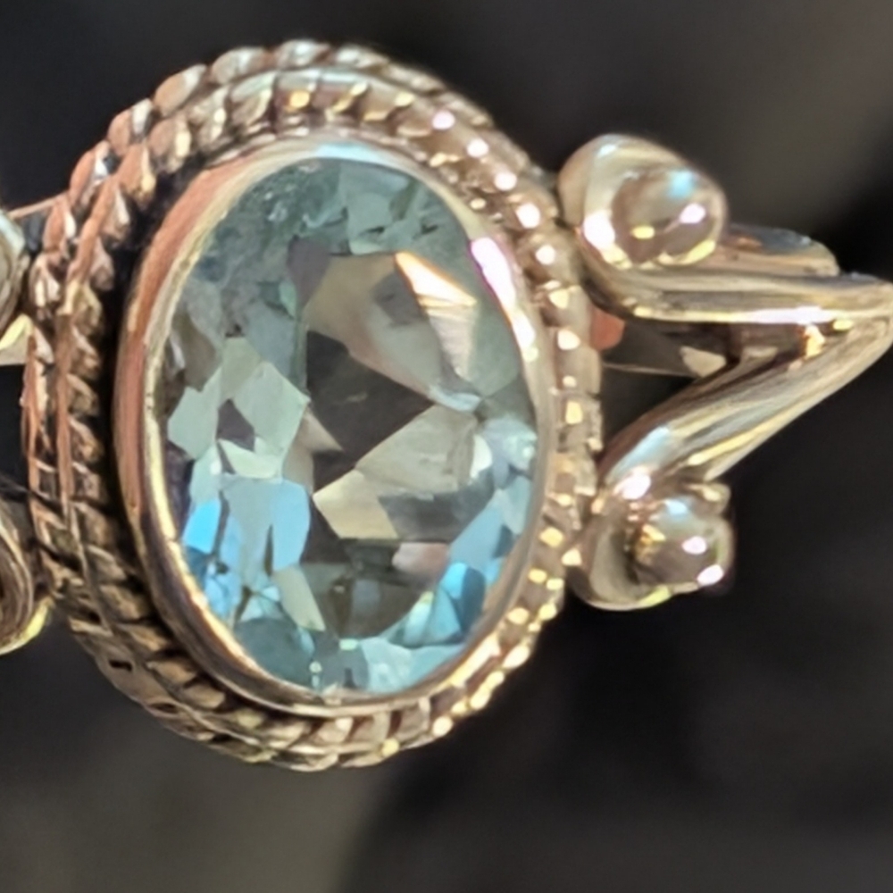 Genuine Blue Topaz Solid Sterling Silver Ring Size 6 - Picture 7 of 9